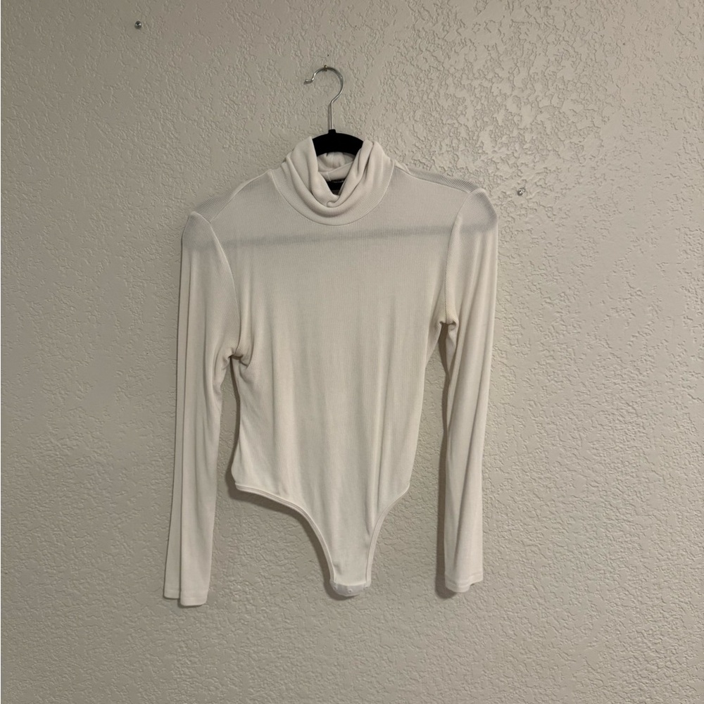 ReoRia Cream Turtleneck Ribbed Bodysuit